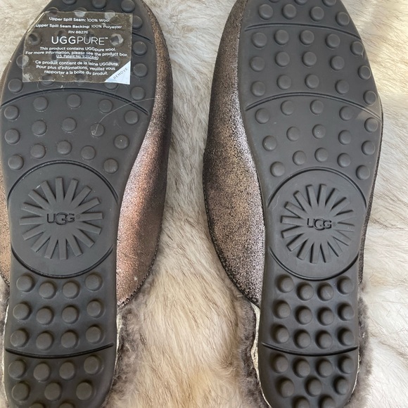 UGG Women Slippers Metallic Charcoal Gray Size 5 - Picture 3 of 7